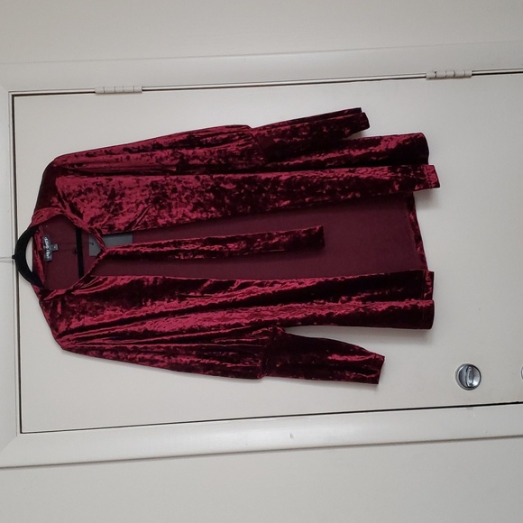 *NWT* Lively Ghost's Red Vampyre Vodoo Cardigan (Red) - Picture 2 of 16